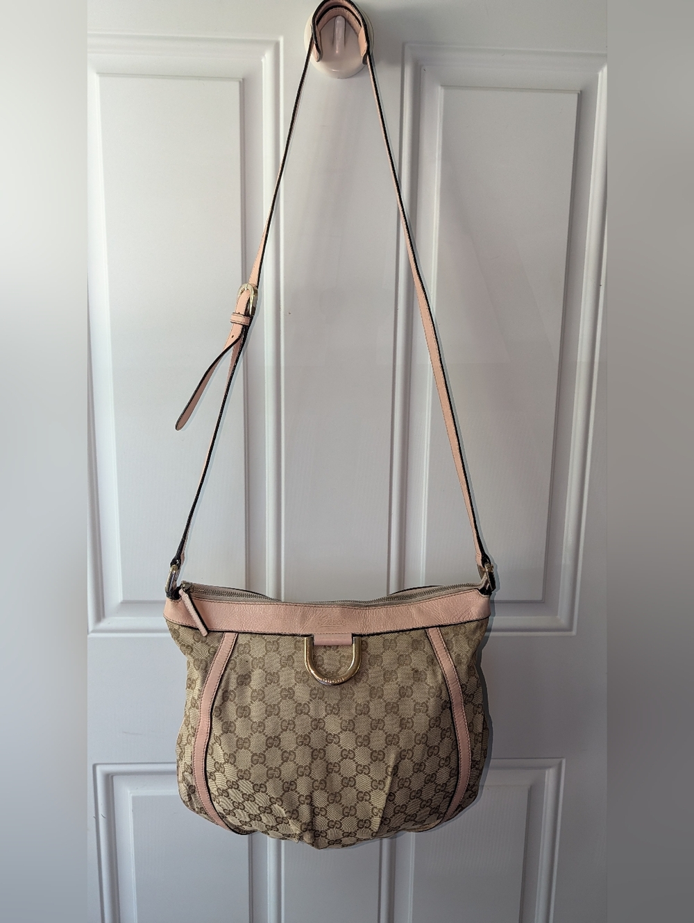Gucci GG Abbey D Ring Shoulder Bag Beige Canvas Pink Leather Trim Fair